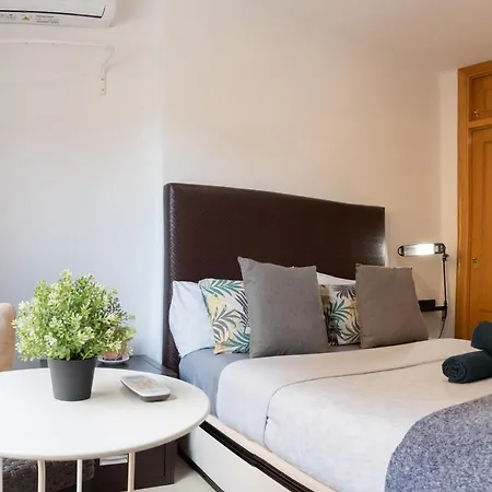 Homestay Galvez Rooms Malaga
