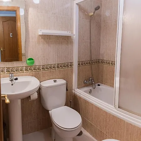 בית אירוח Galvez Rooms *